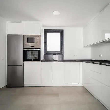 Apartment Sanders Sol 1 - Smart Three-bedroom In The Center Of Puerto Banus Nightlife